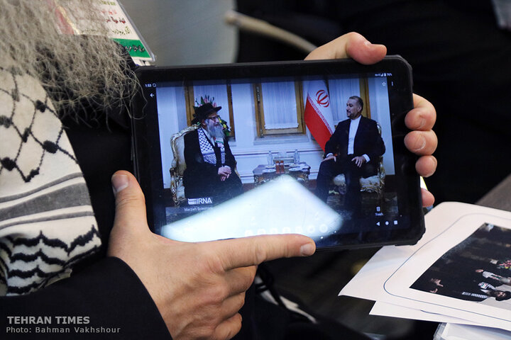 Rabbi Weiss talks to the Tehran Times