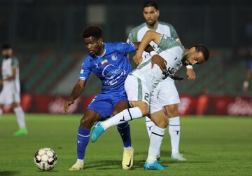 بازی استقلال تهران و ذوب آهن اصفهان