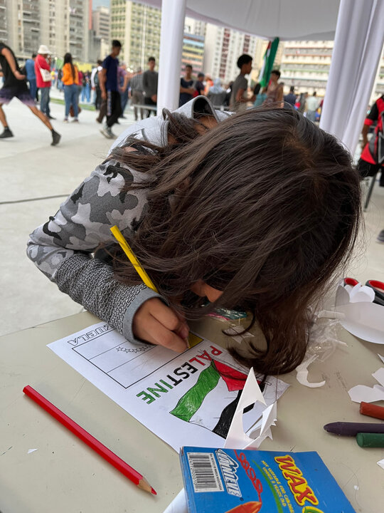 "The Storm Still Rages” launches in Caracas, showcasing global artistic solidarity