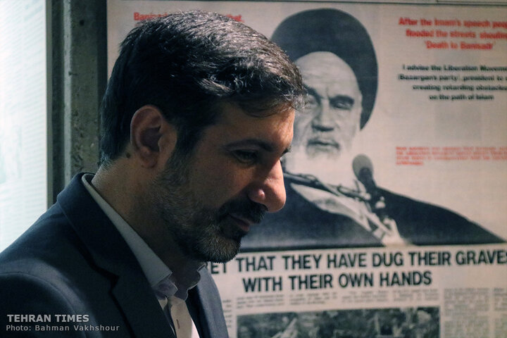 Guardian Council member tours Tehran Times anniversary exhibition