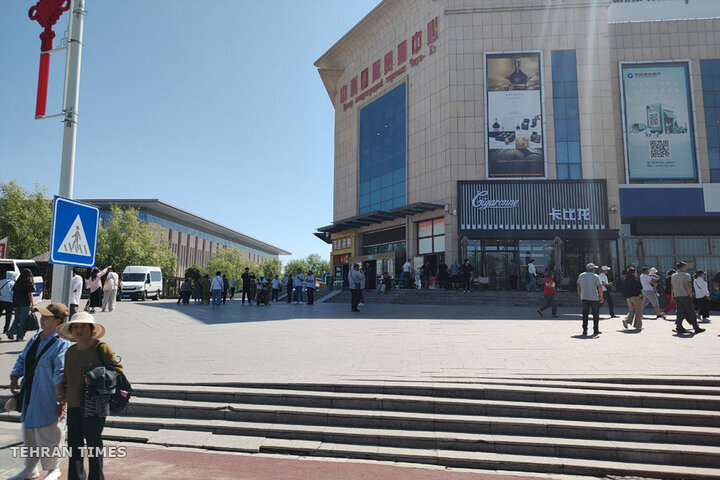 China-Kazakhstan Khorgos intl. border co-op center visited by SCO Media Summit participants