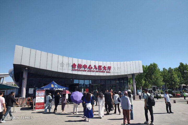 China-Kazakhstan Khorgos intl. border co-op center visited by SCO Media Summit participants