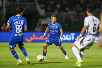 تیم های فوتبال استقلال تهران و ملوان