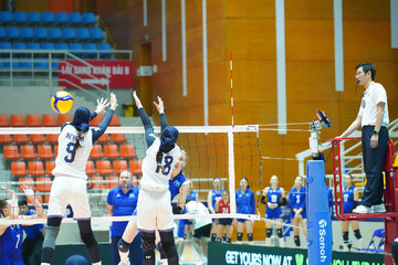 women's volleyball