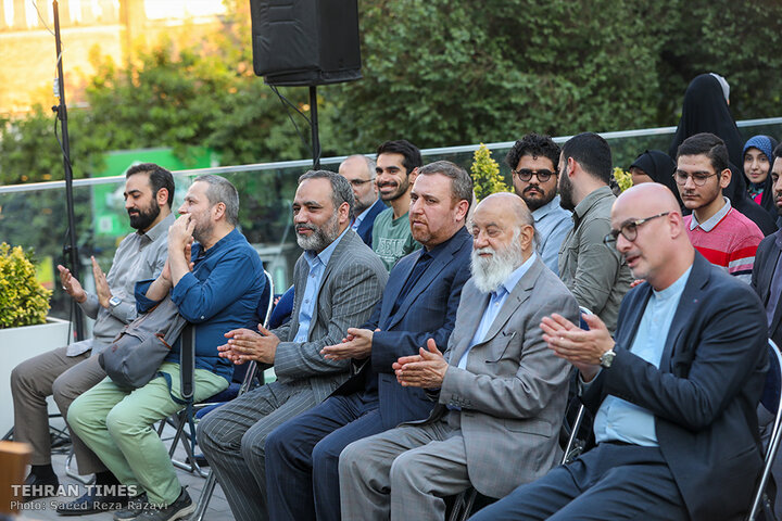 Memorial structure for Gaza martyr journalists unveiled in Tehran