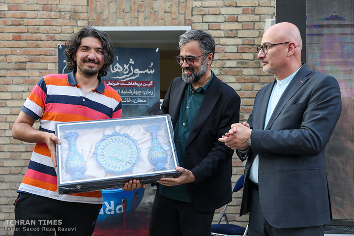 Memorial structure for Gaza martyr journalists unveiled in Tehran