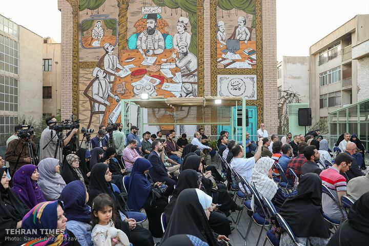Memorial structure for Gaza martyr journalists unveiled in Tehran