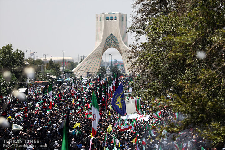 Over a million Iranians mourn fallen scientists, commanders in Tehran funeral