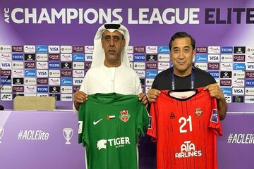 تیم فوتبال تراکتور و شباب الاهلی امارات
