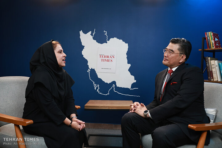 South Korean ambassador visits Tehran Times to strengthen bilateral ties