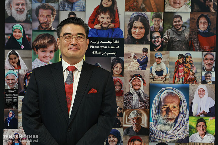 South Korean ambassador visits Tehran Times to strengthen bilateral ties