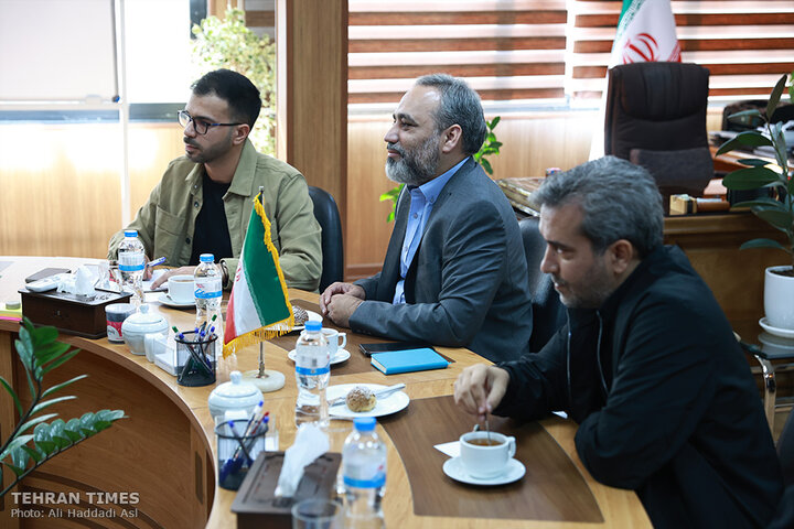 South Korean ambassador visits Tehran Times to strengthen bilateral ties