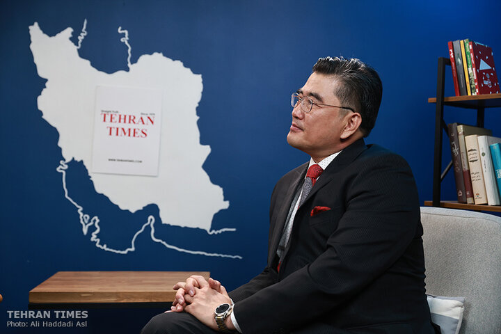 South Korean ambassador visits Tehran Times to strengthen bilateral ties