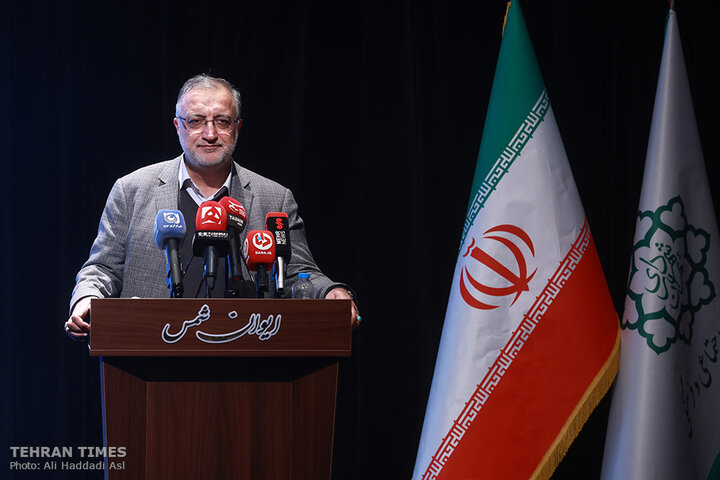 Tehran honors mothers of martyrs in solemn ceremony
