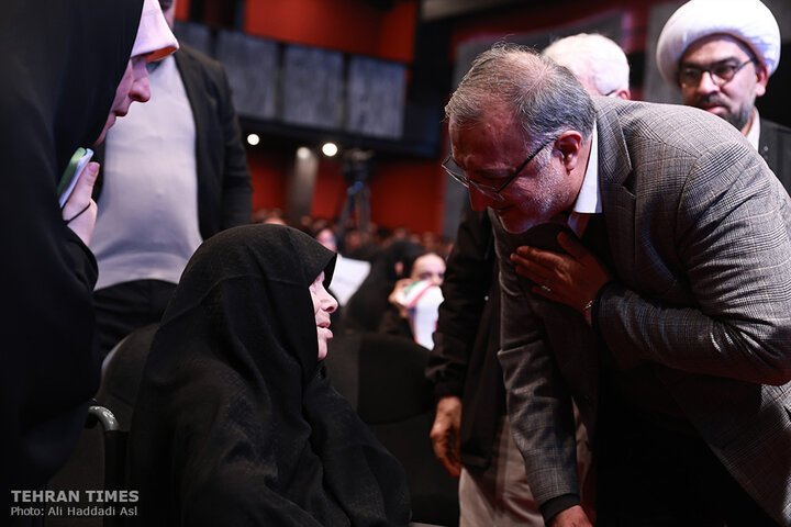 Tehran honors mothers of martyrs in solemn ceremony