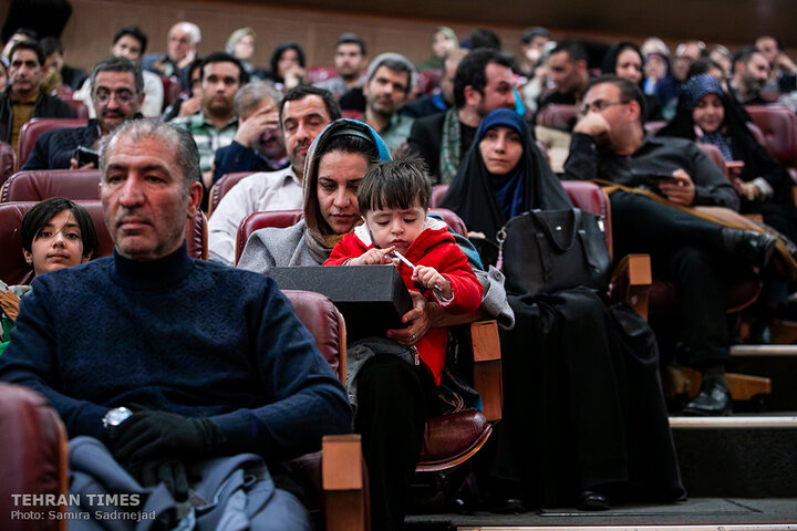 Tehran ceremony honors scientific achievers of Islamic Iran