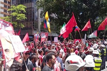 International crowds condemn US-Israeli interference in Iran