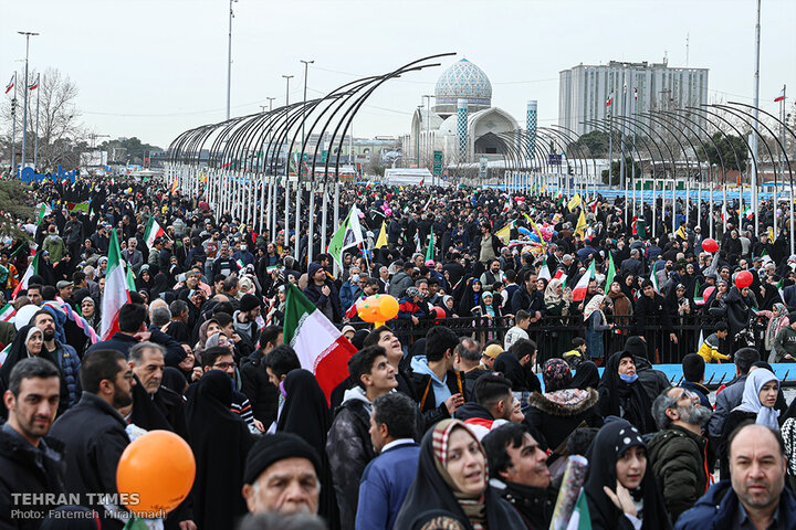 Bahman 22 rallies in photos
