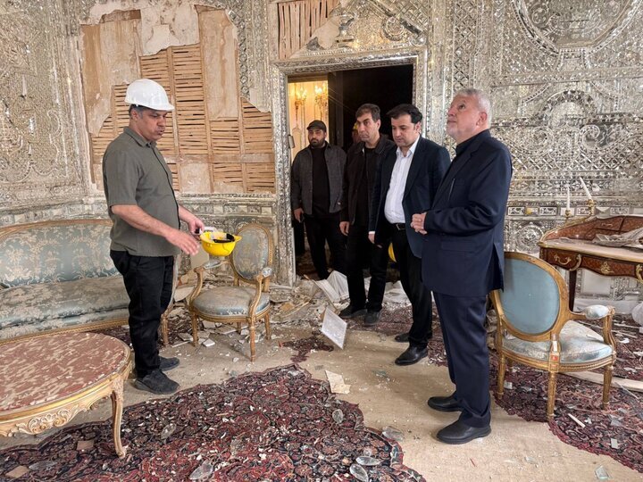 Minister inspects damage at Sa’dabad palace complex after air strikes