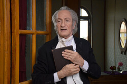 Iranian actor Nasser Aqai portrays German poet Johann Wolfgang von Goethe in the docufiction “Hafez and Goethe” by Farshad Fereshteh-Hekmat. (DEFC)