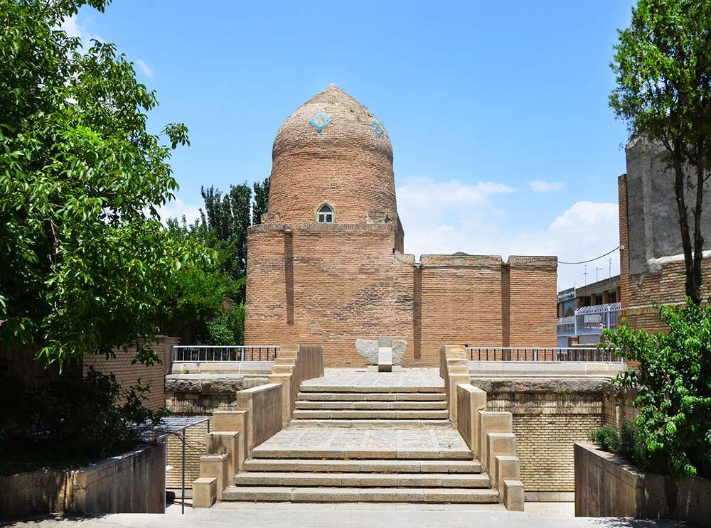 Explore mausoleum of Esther and Mordechai - Tehran Times