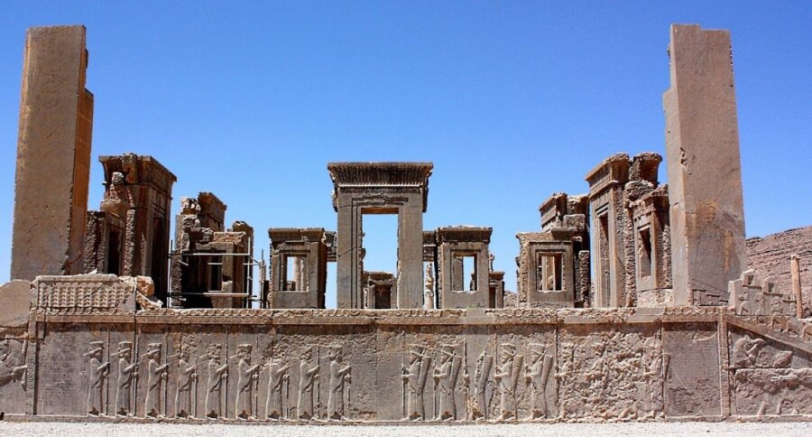 persepolis reconstruction