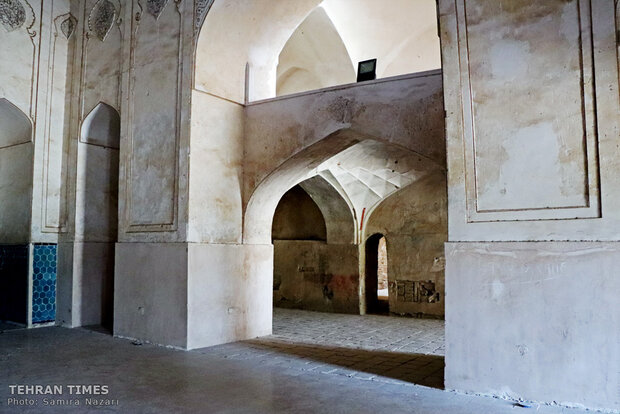 Very quiet and deserted but beautiful: the 12th-century Jameh Mosque of Saveh