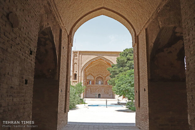 Very quiet and deserted but beautiful: the 12th-century Jameh Mosque of Saveh