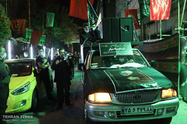 Eulogist observes symbolic social distancing in Muharram mourning