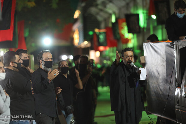 Eulogist observes symbolic social distancing in Muharram mourning