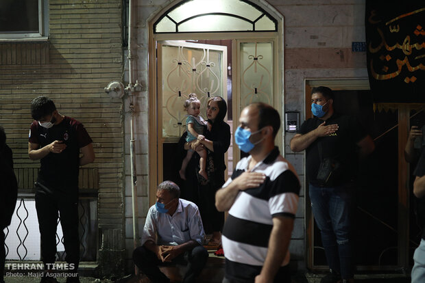 Eulogist observes symbolic social distancing in Muharram mourning