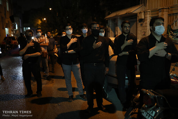 Eulogist observes symbolic social distancing in Muharram mourning