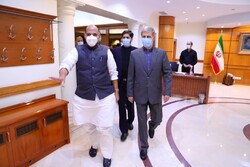 Indian Defense Minister Rajnath Singh and Iranian Defense Minister Amir Hatami