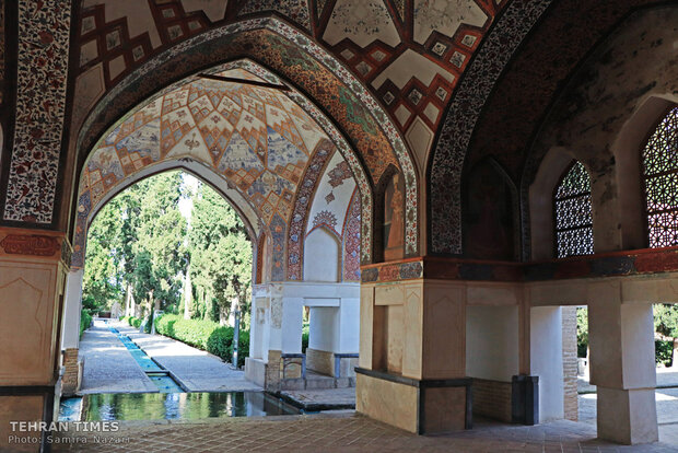 Kashan, home to architectural wonders, labyrinthine bazaars