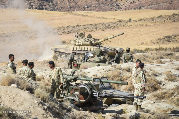 Army holds military exercise in Fars province