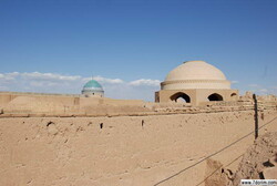 A Jewish pilgrimage: Harav Oursherga shrine in Yazd
