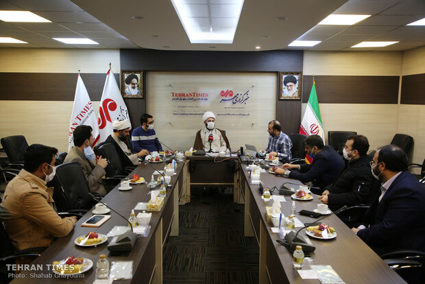 Islamic Ideology Dissemination Organization’s chief visits Tehran Times