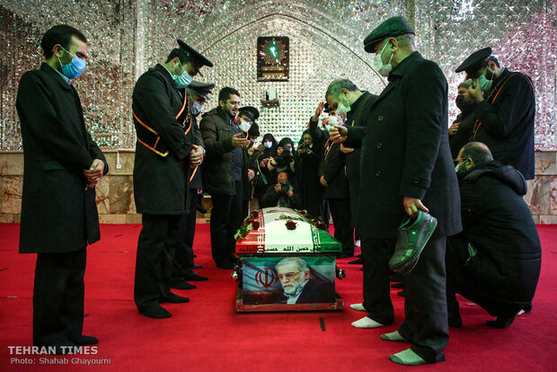 Martyred nuclear scientist Mohsen Fakhrizadeh laid to rest in Tehran mosque 