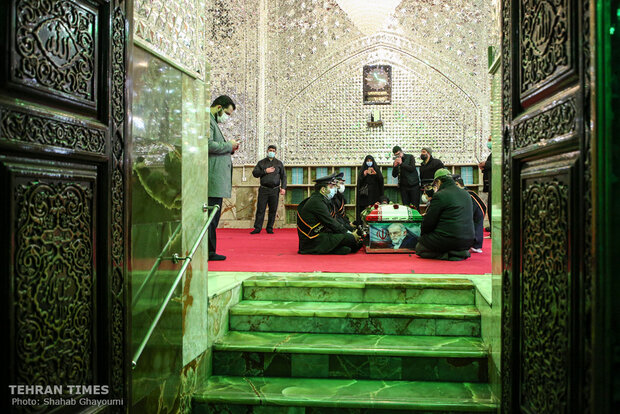 Martyred nuclear scientist Mohsen Fakhrizadeh laid to rest in Tehran mosque 