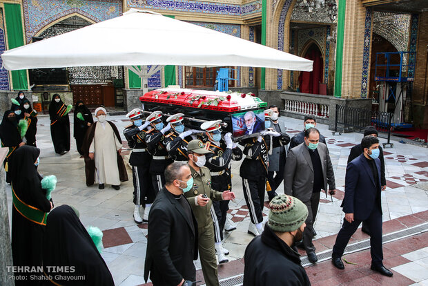 Martyred nuclear scientist Mohsen Fakhrizadeh laid to rest in Tehran mosque 