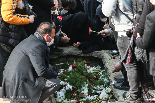 Martyred nuclear scientist Mohsen Fakhrizadeh laid to rest in Tehran mosque 