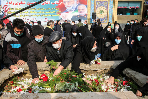 Martyred nuclear scientist Mohsen Fakhrizadeh laid to rest in Tehran mosque 