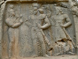 Discover puzzling royal bas-relief in southern Iran