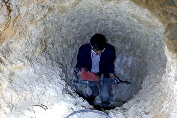 illegal excavations