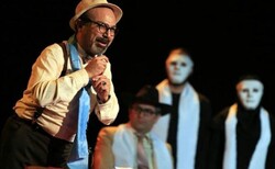 Iranian director Reza Purtorab’s troupe performs “Epidemic” at the Fakhreddin Asad Gorgani Hall in Gorgan on December 24, 2018. (Theater.ir)