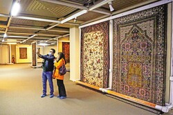 Coronavirus: Carpet Museum of Iran reopens to visitors