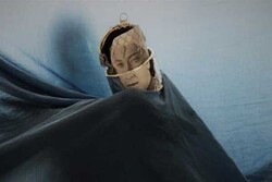 A scene from the puppet show “No Place for Garbage”.