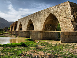 Sassanid-era arch bridge restoration work completed