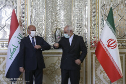 Zarif meets his Iraqi counterpart