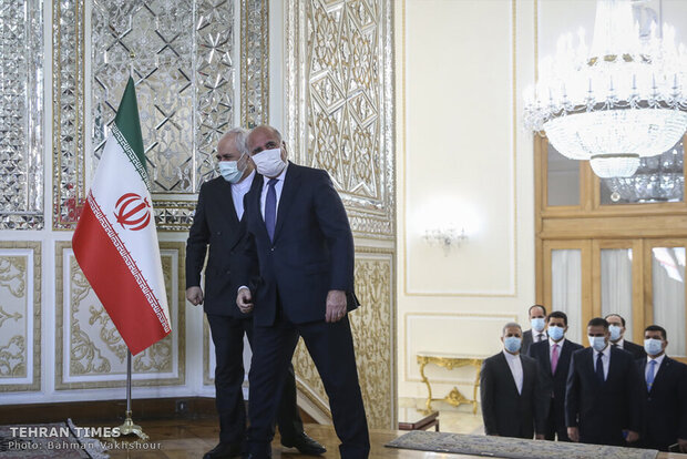 Zarif meets his Iraqi counterpart